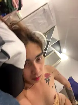 Misspoisonivy webcam