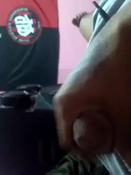 viniciusigor000333 - Viniciusigor000333's free webcam - UK Sex Cams