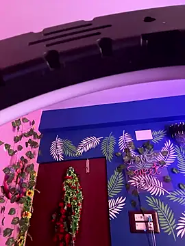 v-hot-sweti - V-Hot-Sweti's free webcam - UK Sex Cams