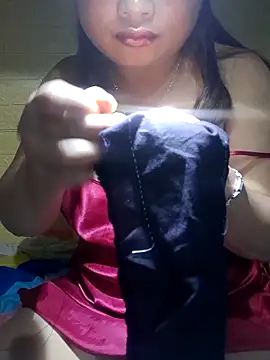 mai-mai-97 - Mai-mai-97's free webcam - UK Sex Cams