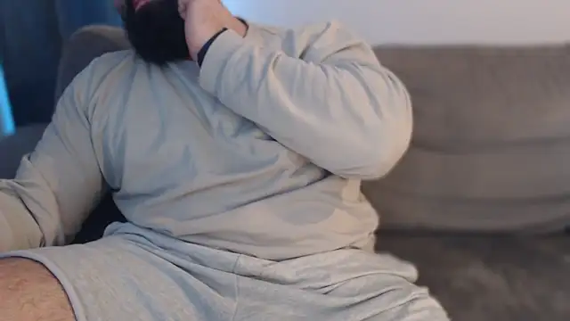 hugemachohandsome webcam