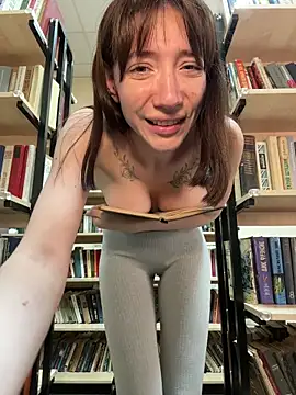 BallerinaCappuccino_ webcam