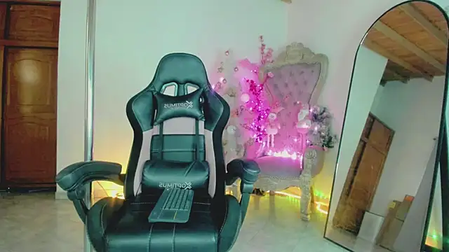 auraeroticaxxx webcam