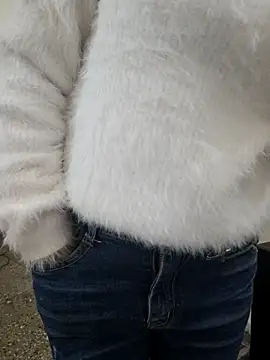 Webcam Model (Disha-_00)  is live.Free join now!