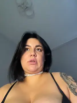 SwittieKendra webcam