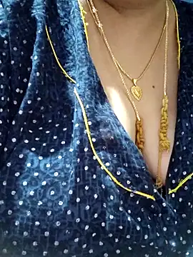 tamilthanushri (F milf) - Full nude