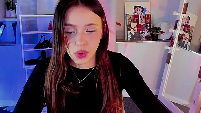 Sahara_Shields webcam