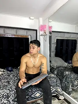 MR_MUSCLE webcam