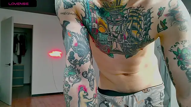 white_King9999 webcam