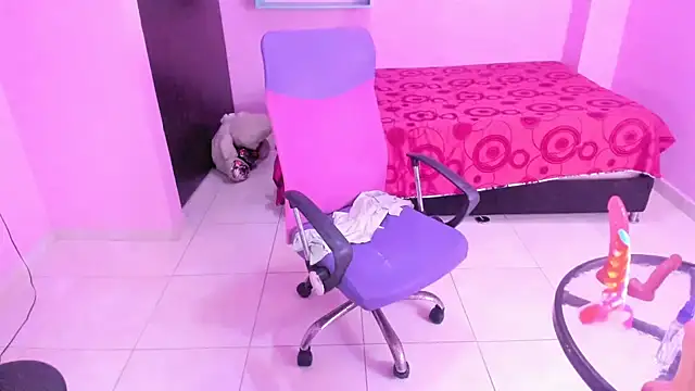 mommy_whore_slut webcam