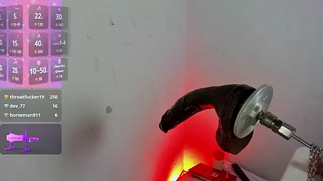 Alanna-sloppy webcam