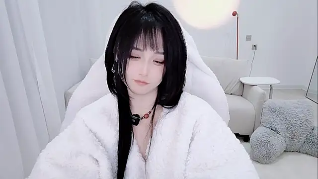 evangelin-e - Evangelin-e's free webcam