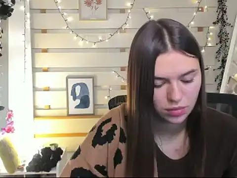 Josephine_Kiss webcam