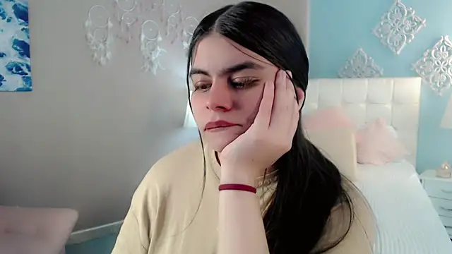 _Maddison_Ivanova_ webcam