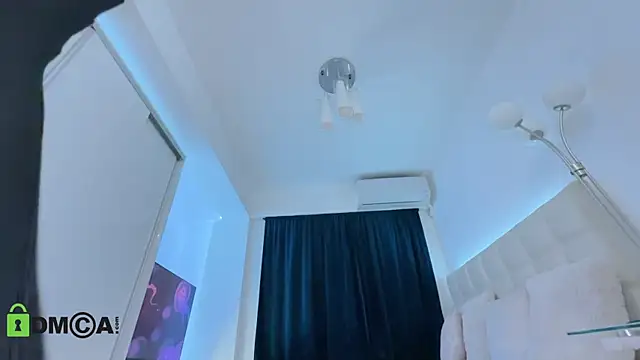 ScarlettAndTom webcam