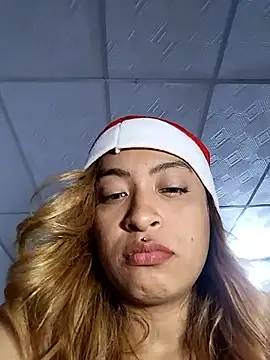 shanell_saenz webcam