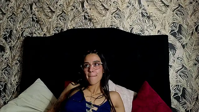 DanielaMonroe webcam