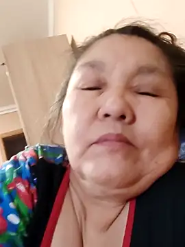 Zulfiya_Bruce webcam