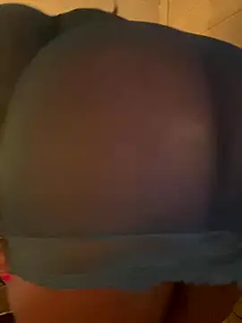 BigFineSelena webcam