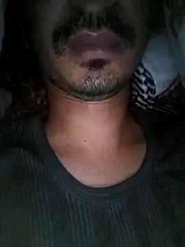 dreamtoungelick69 webcam