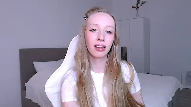 Luna_insniity webcam