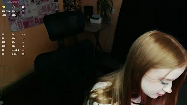 Alice_ShyFox webcam