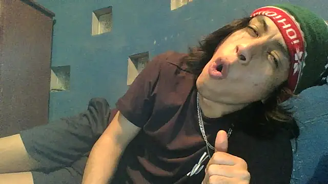 AlexAlejandro13 webcam