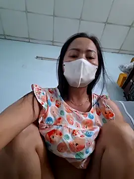 Baby-sexytits18 webcam