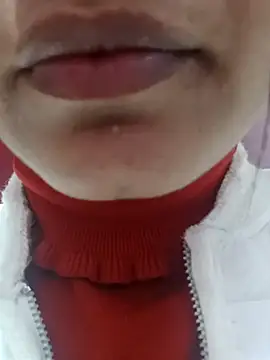 Webcam Model (CuteSarikaLIVE)  is live.Free join now!