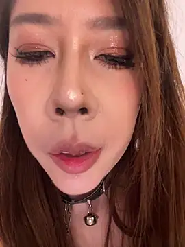 美女qianhan_x在线直播