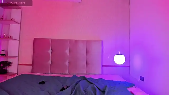 Lara_Luckessy webcam