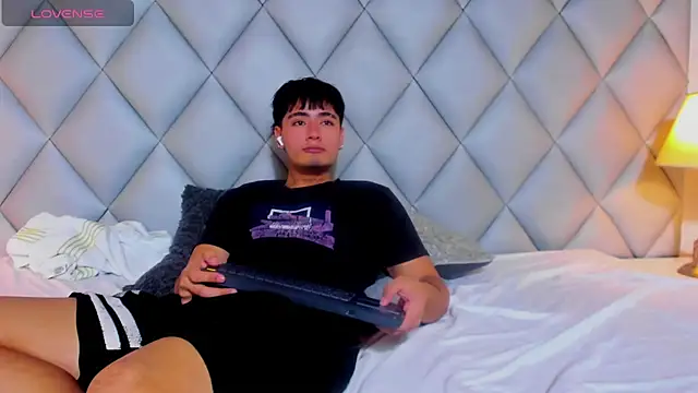 Clement_Reyes webcam