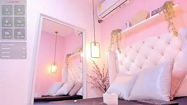 MarianaaSantos webcam