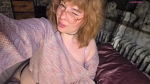 VictoriaBlackwood webcam