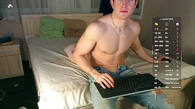 ChristianLevine_ webcam