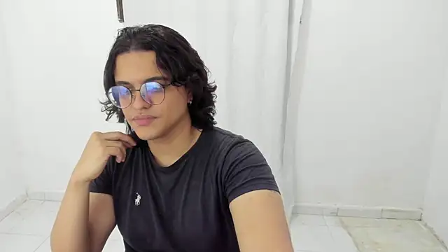 Diane_blossom webcam