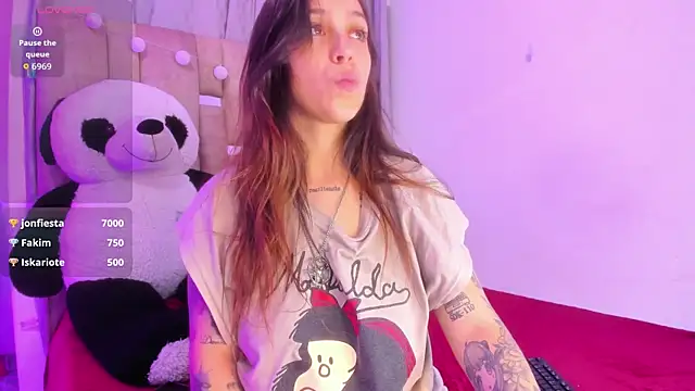 JulianaCarter webcam