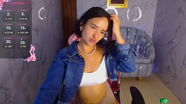 bella_vibess_s webcam