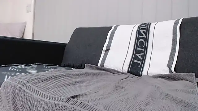 lilchristian@xh webcam