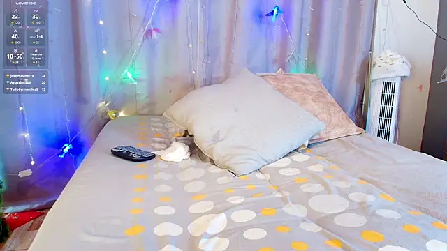 jade_brunnette webcam