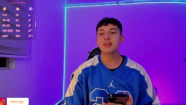 oliver_kyy webcam