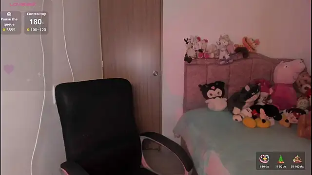 ImamDahian live cam screenshot female from Colombia on Hacty – Hot Adult Clips & Live Cams