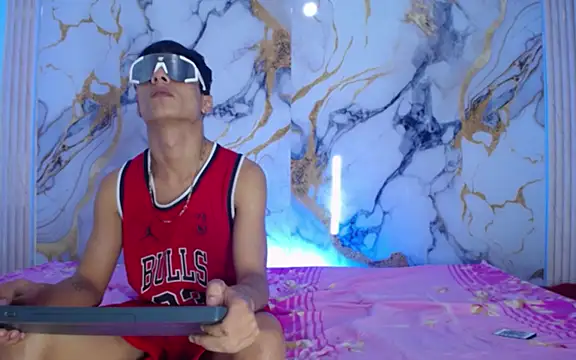 BrownieLoverss webcam