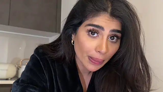 ArabicBarbie webcam