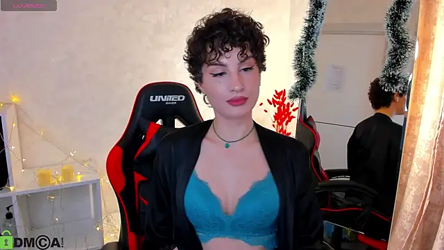 Adeline_Perle webcam