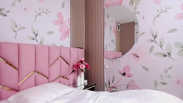 Saritasweet18 webcam