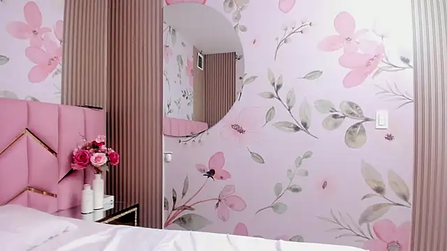 Saritasweet18 webcam