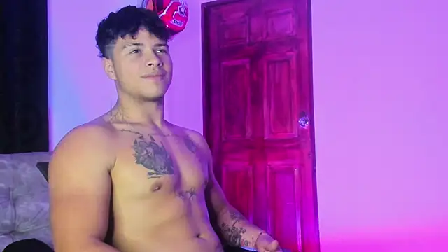 Dominic_Biker__ webcam