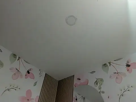 Saritasweet18 webcam