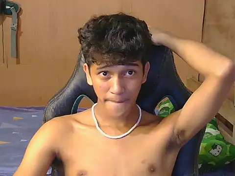 hugekenbigcock webcam